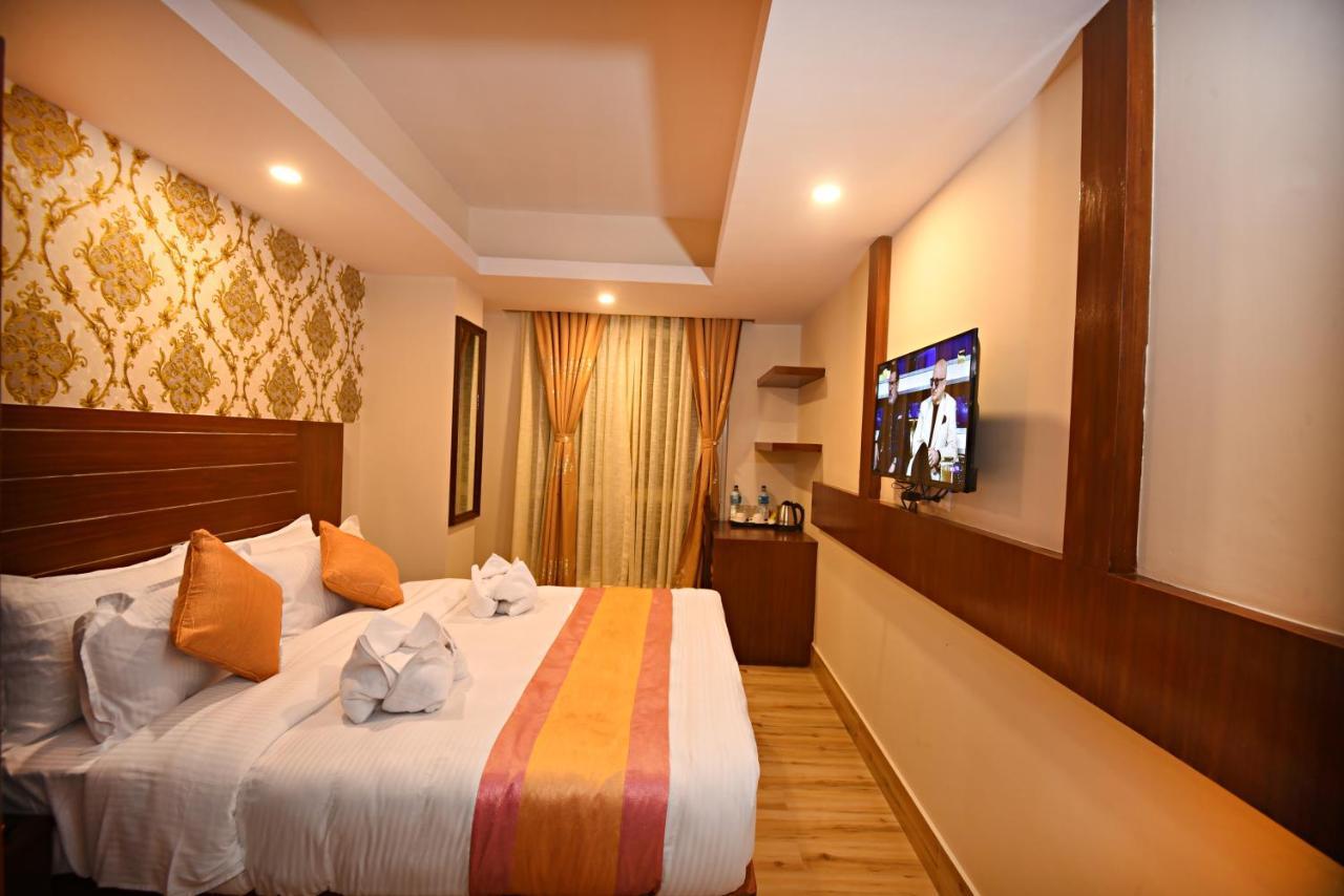 Hotel Simal Катманду Экстерьер фото