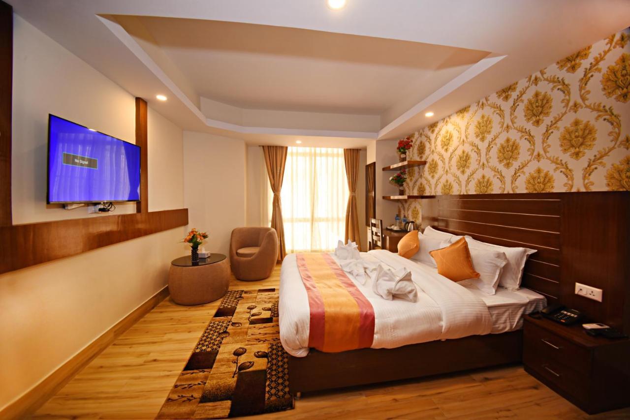 Hotel Simal Катманду Экстерьер фото