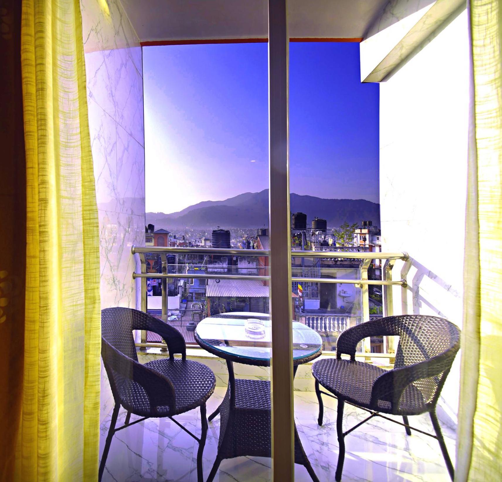 Hotel Simal Катманду Экстерьер фото