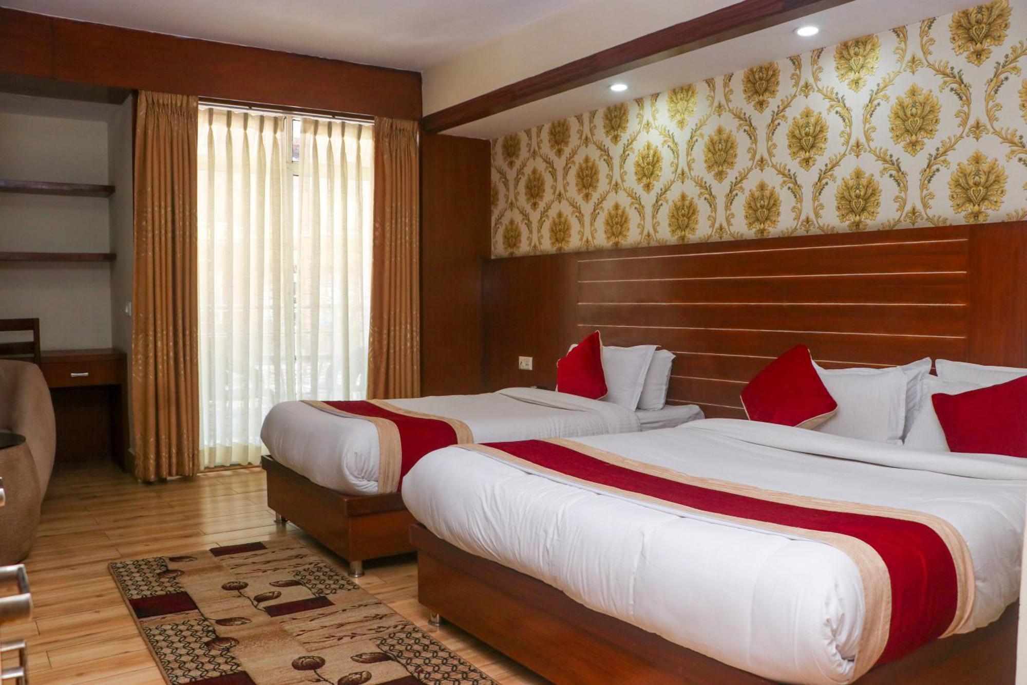 Hotel Simal Катманду Экстерьер фото